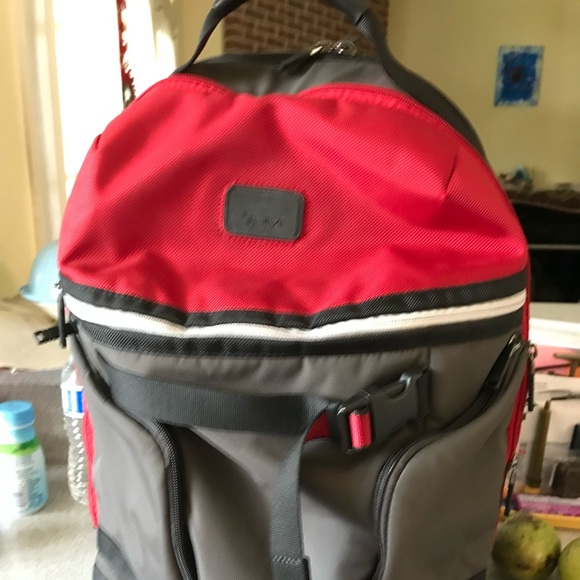 Tui backpack - Picture 1 of 10